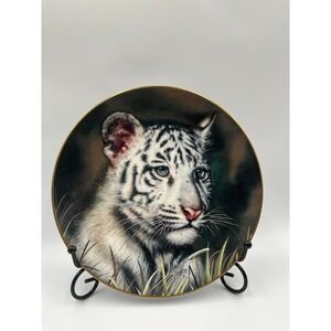 White Tiger Cub collector plate QUA Cubs of the Big Cats Wildlife